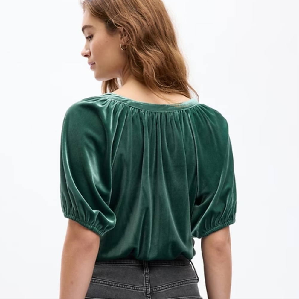 Gap Puff Sleeve Green Velvet Relaxed Split Neck Top Size Large - Picture 2 of 9